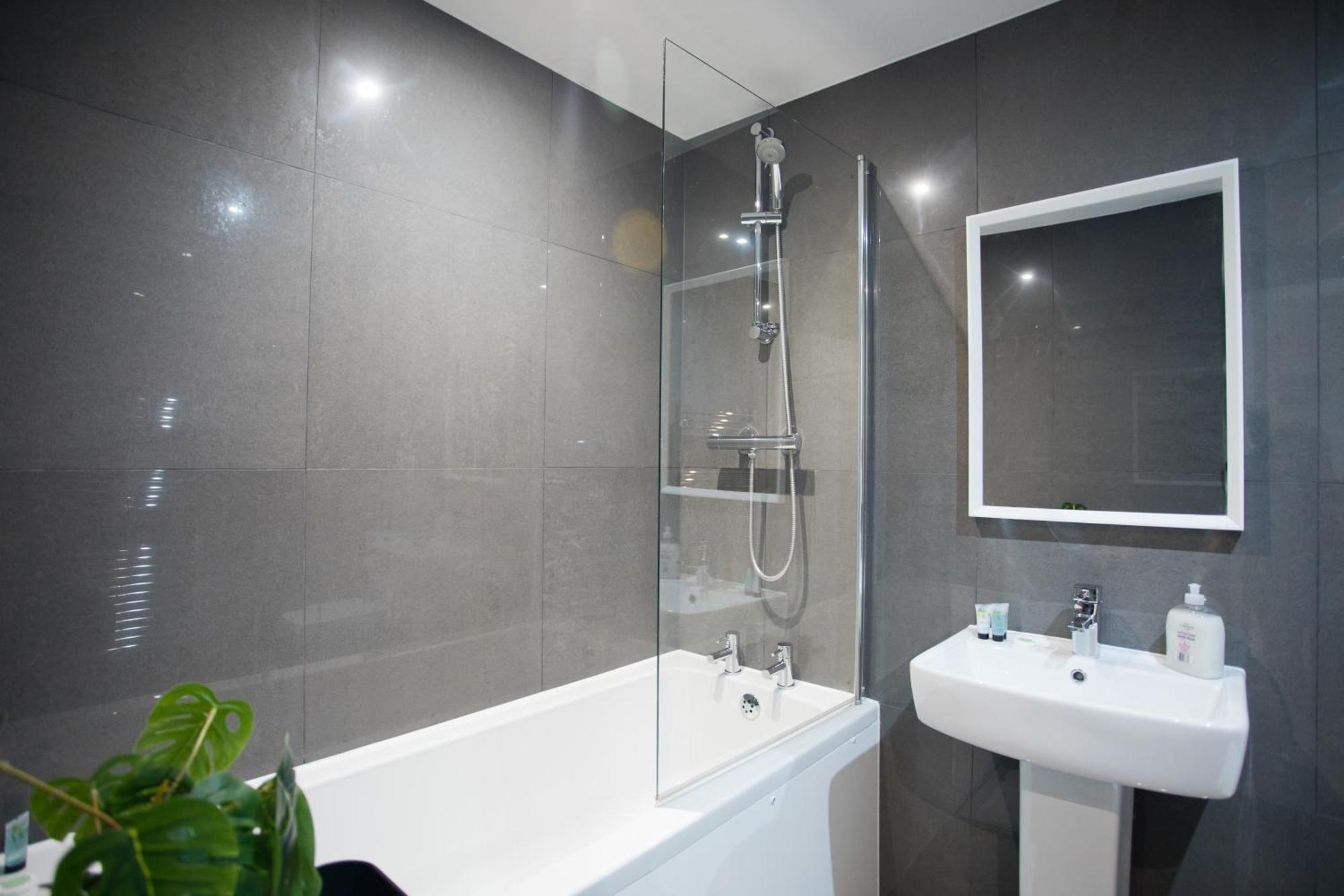 Sea Air - 2 Bedrooms - Parking - Mins To Beach Bournemouth Bagian luar foto
